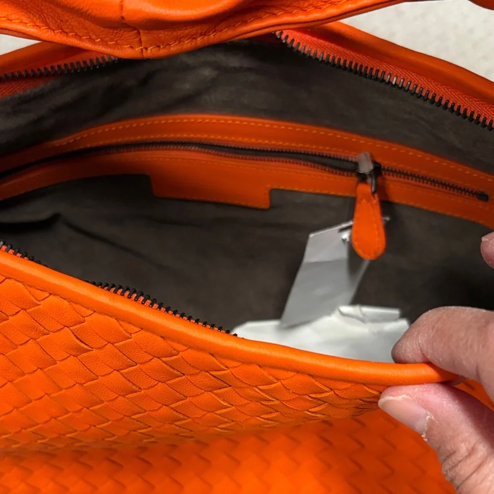 NWT Bottega Veneta Tangerine Bag